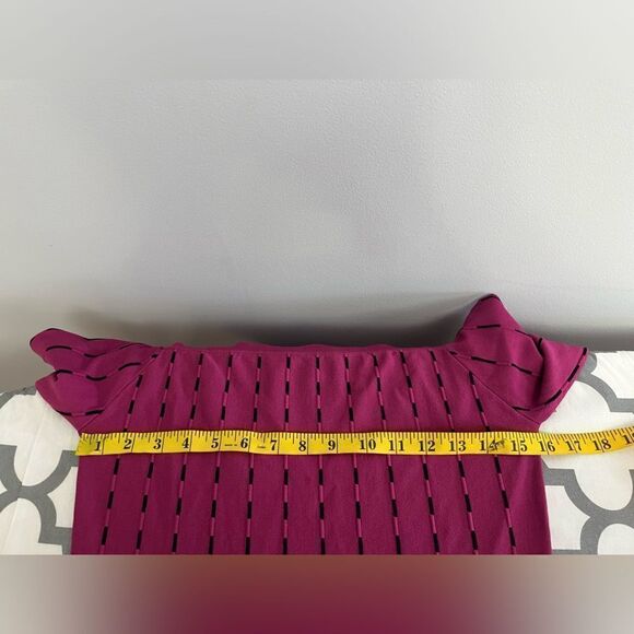 Prabal Gurung Collective
Stripe Off The Shoulder Dress Size 4 - Picture 8 of 11